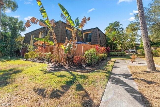 Foto del edificio - 4029 Sandlewood Ln