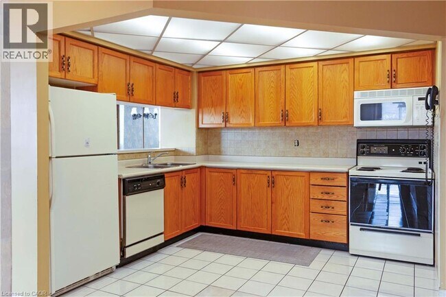 Photo du bâtiment - 495 Hwy 8