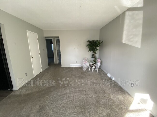 Foto del edificio - 3312 SE 5th St