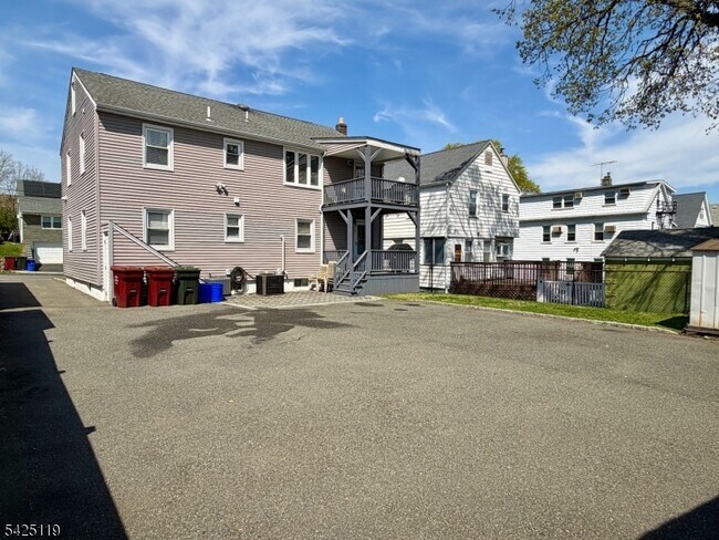 Foto del edificio - 58 Yale St