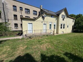 Building Photo - 1506 Park Ave