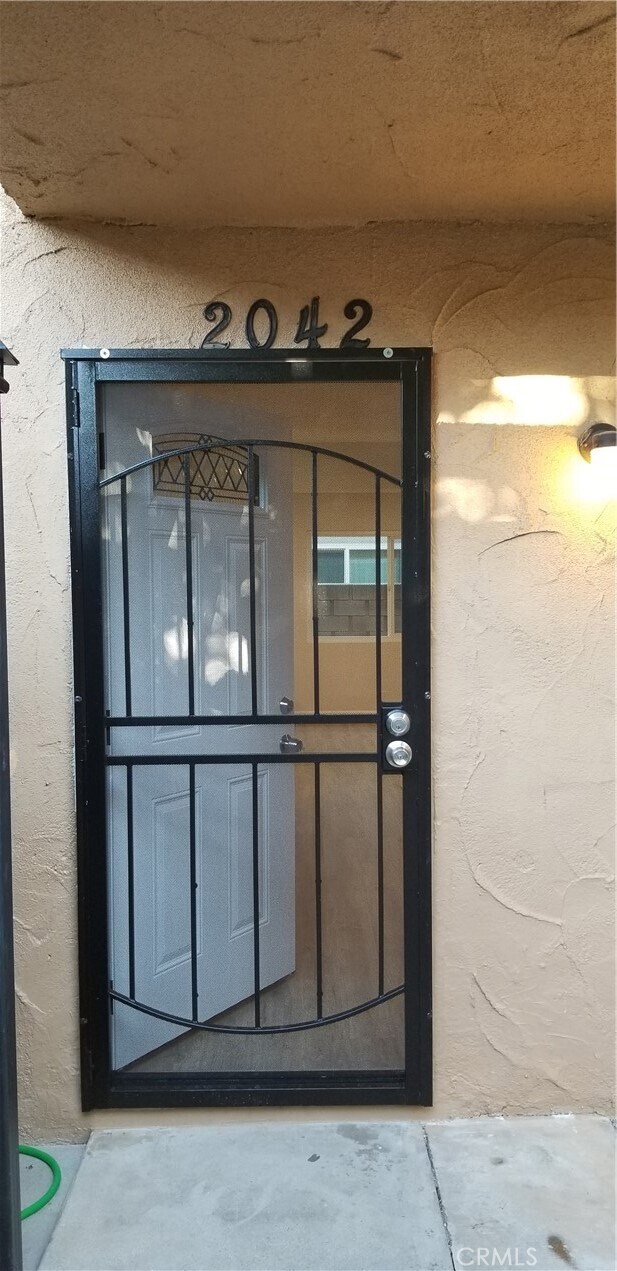 Foto del edificio - 2042 Evergreen St