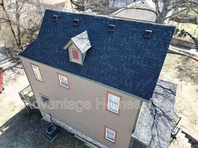 Foto del edificio - 105 Brooklyn Ave