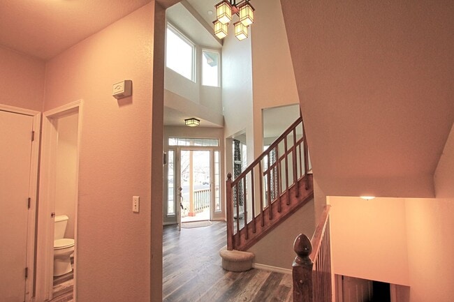 Photo - 1319 Iris Circle House