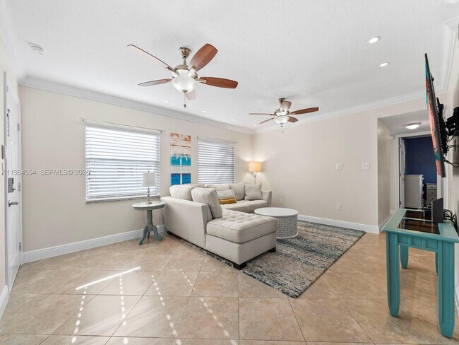 Building Photo - 40 High Point Rd