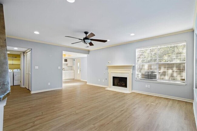 Foto del edificio - 1009 Knights Bridge Ct