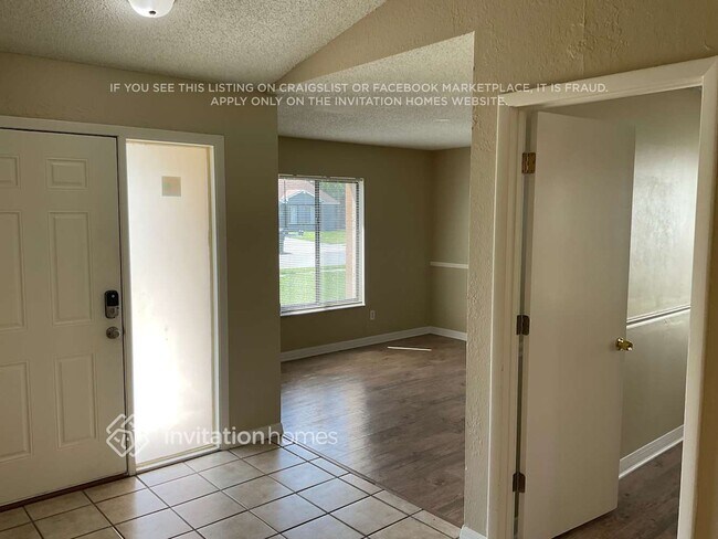 Foto del edificio - 2653 Dixie Ln