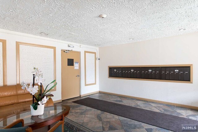 Foto del edificio - 20 W Harriet Ave