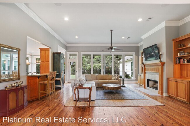 Building Photo - 4 br, 2 bath House - 3915 White Oak Trace Dr.