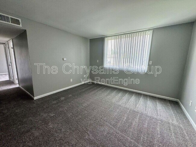 Foto del edificio - 606 E McKinley Rd