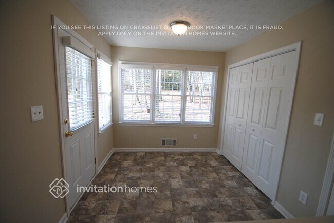 Foto del edificio - 1515 Summit Chase Dr SW