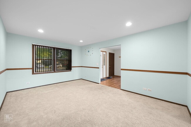 Foto del edificio - 1091 Colony Lake Dr