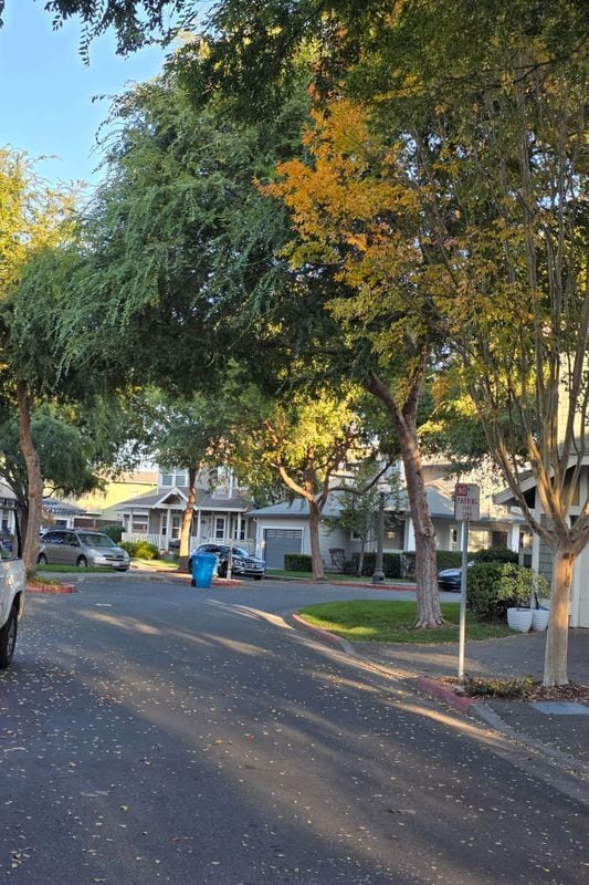 Foto del edificio - 426 Matteri Cir