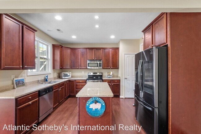 Foto del edificio - 4 br, 2.5 bath House - 2460 Brush Creek Lane