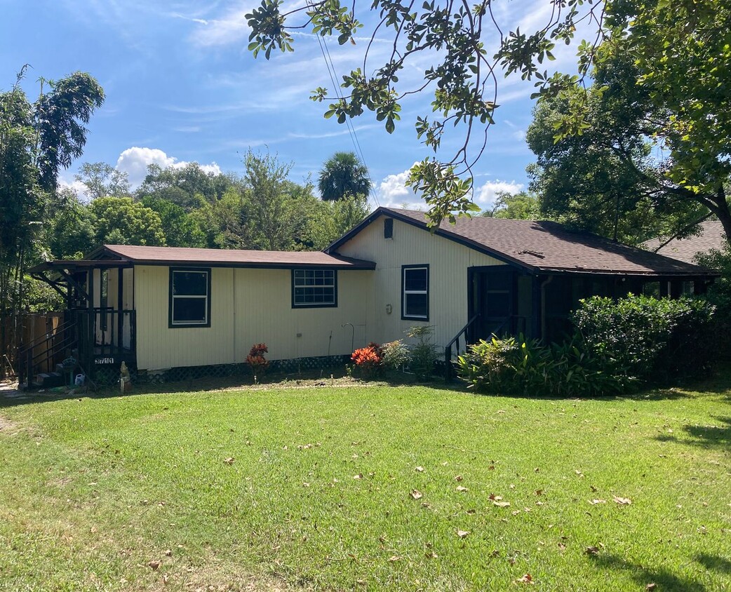 Primary Photo - 3bed/2bath in Quiet Community