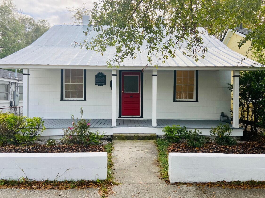 Primary Photo - 309 S 7th St