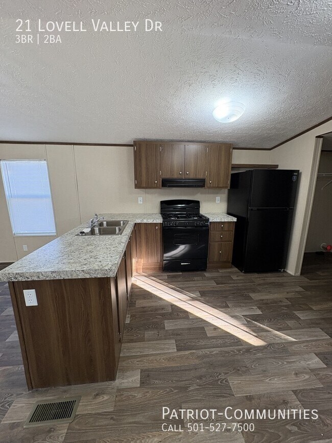 Foto del edificio - 21 Lovell Valley Dr