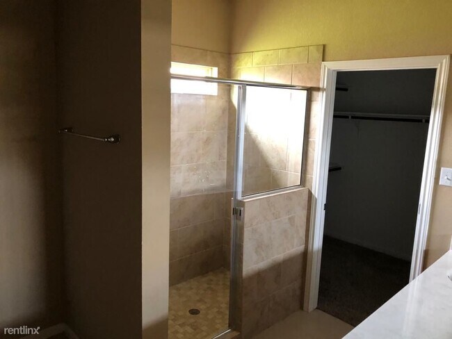 Foto del edificio - 4 br, 2 bath House - 501 Westchester Court