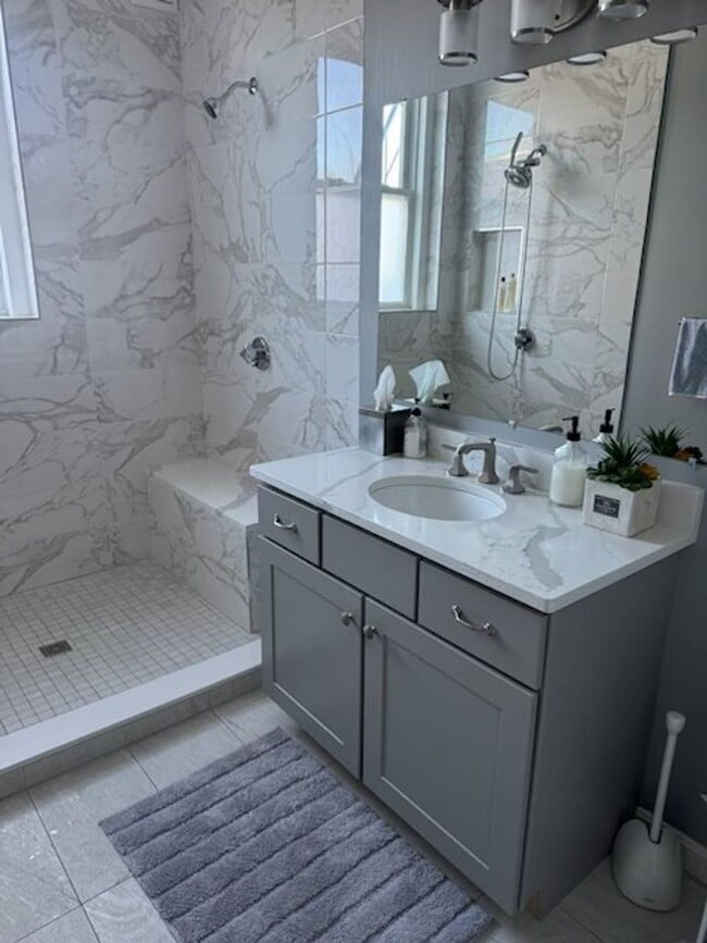 Photo - 1712 Beacon St Townhome