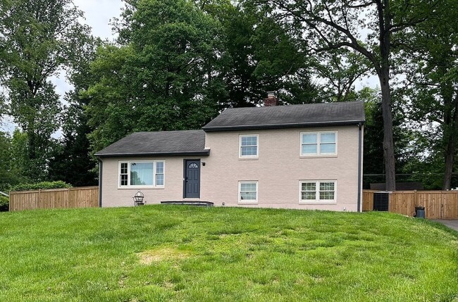 Building Photo - 3646 Macalpine Rd