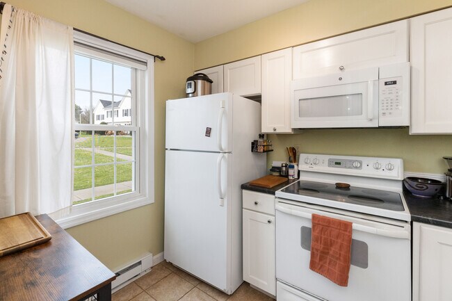 Foto del edificio - 453 Westview Cir
