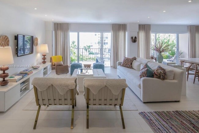 Foto del edificio - 1800 NE 114th St