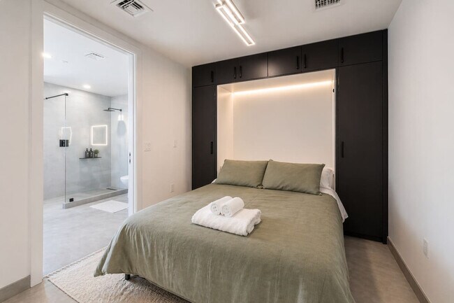 Foto del edificio - 2750 Griffin Rd