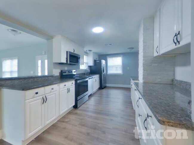 Foto del edificio - 5150 Wolfe Dr