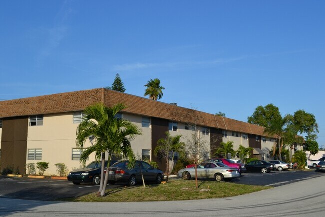 Building Photo - 115 SW 16th St