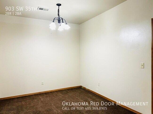 Foto del edificio - 903 SW 35th St