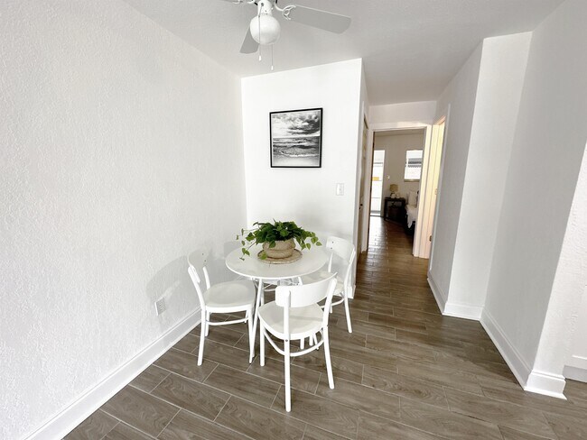 Foto del edificio - 2353 Shelley St