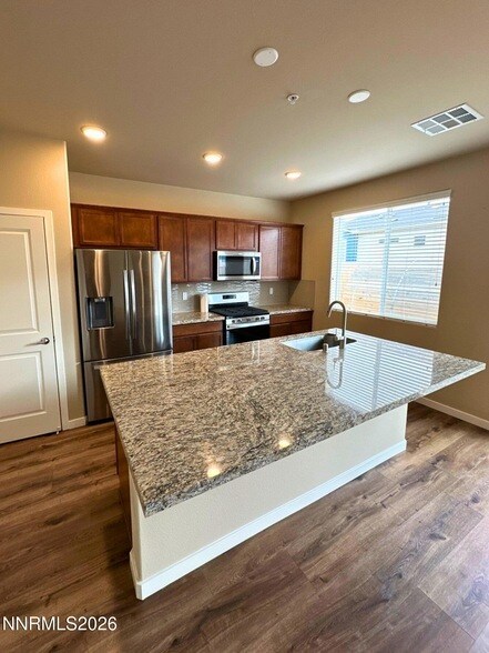 Foto del edificio - 4932 Cavestone Rd