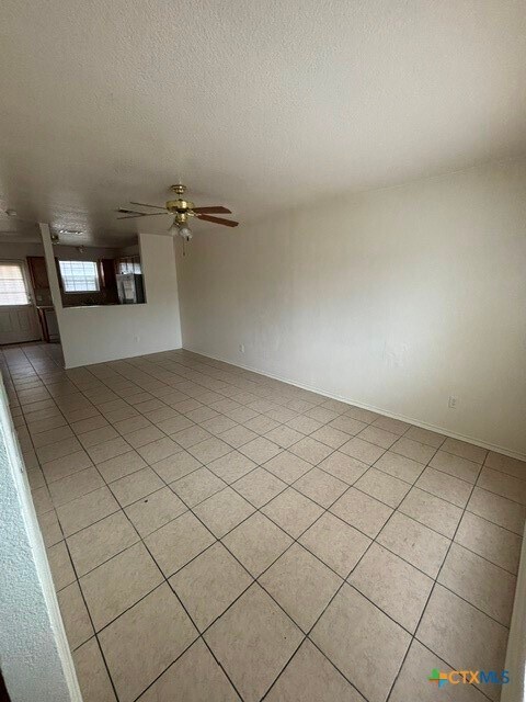 Building Photo - 4007 Madison Dr