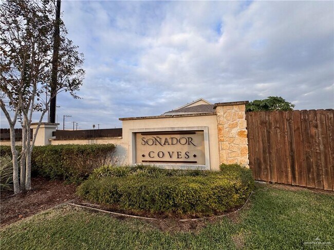 Foto del edificio - 23 N Soñador Dr