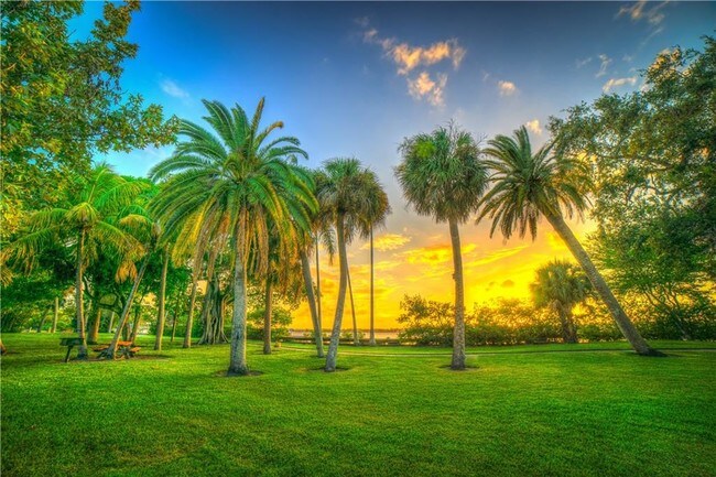 Foto del edificio - 517 SW Ocean Blvd