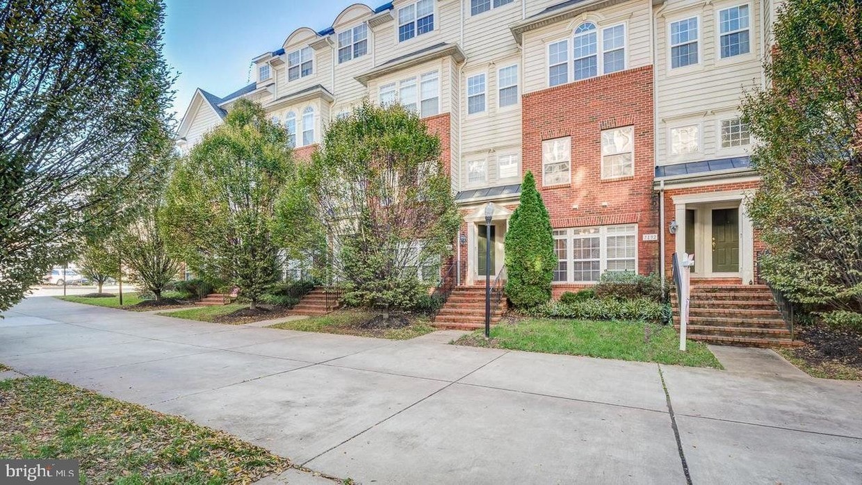 7192 Little Thames Drive, Gainesville, VA 20155 Townhome Rentals in