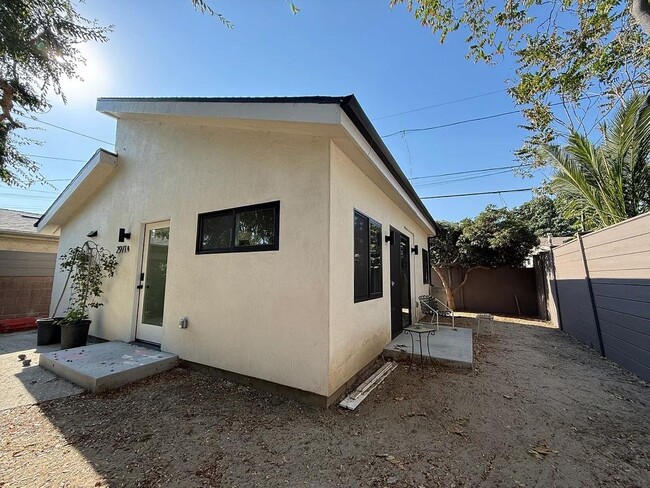 Building Photo - 2971 Finch St