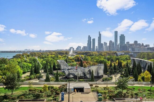 Building Photo - 340 E Randolph