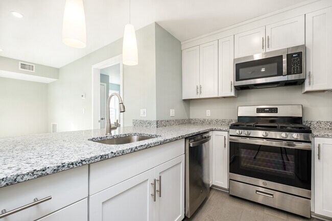 Photo - 450 American Legion Hwy Townhome