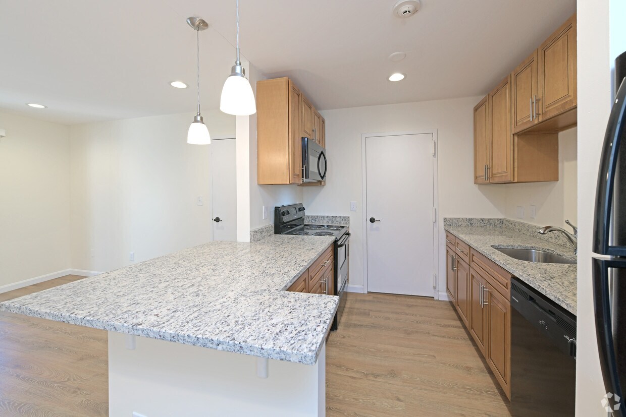 Westwood Glen Commons Apartments 21 Westwood Glen Rd Westwood, MA