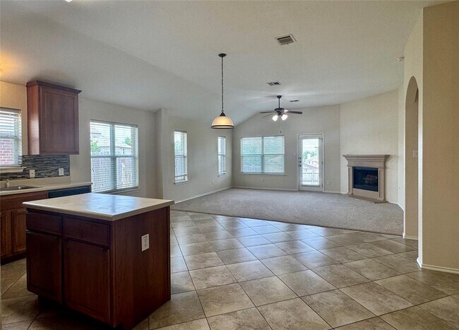 Foto del edificio - 1692 Amberwood Loop