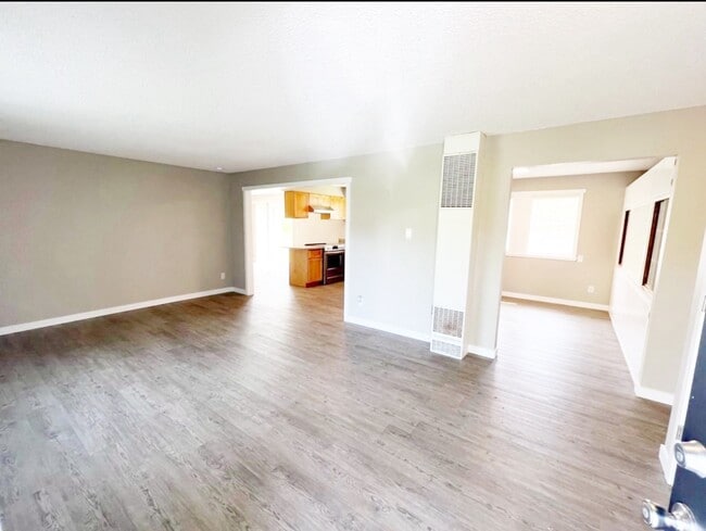 Foto del edificio - 9428 Silverdale Loop Rd NW