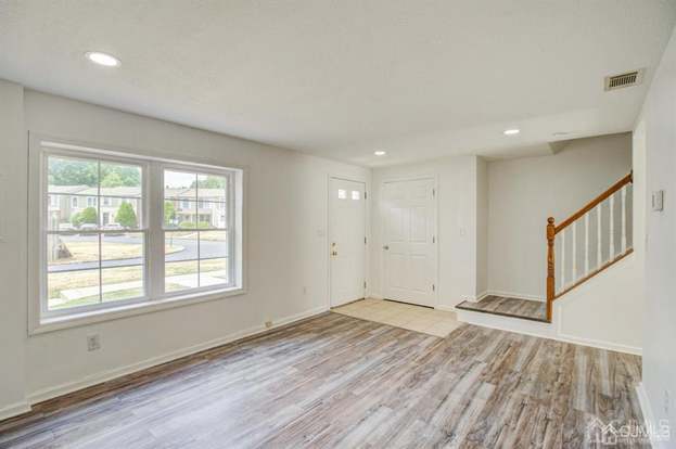 Foto del edificio - 47 Beechwood Ct