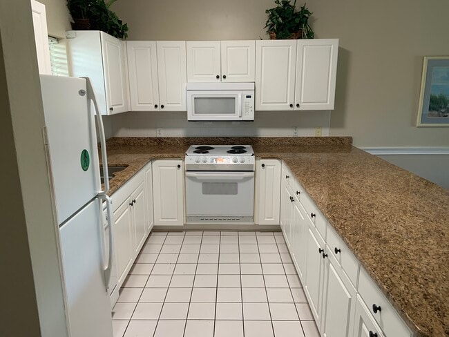 Building Photo - 4815 Orchid Way