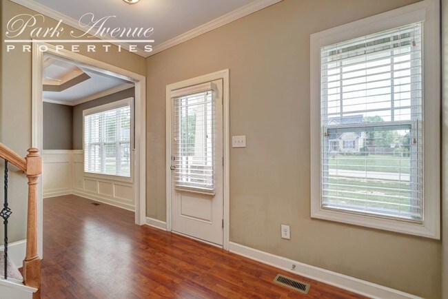 Building Photo - 135 Wolf Creek Dr