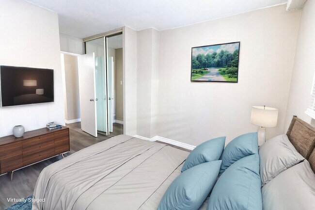 Photo du bâtiment - West Pine Apartments