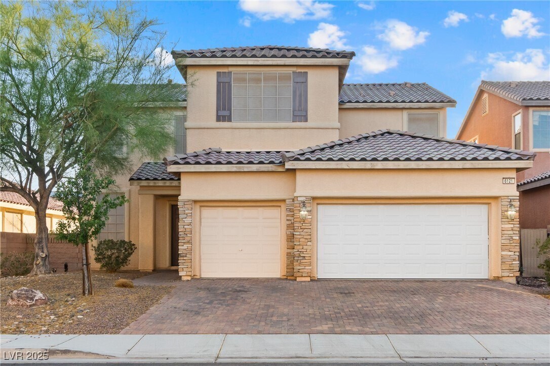Foto principal - 6121 Broccoli St