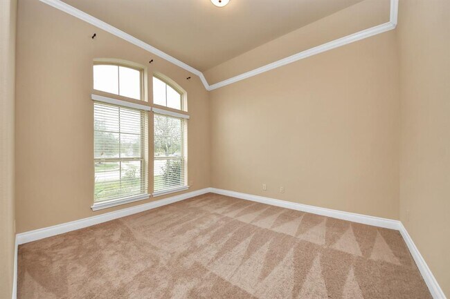 Building Photo - 3018 Sunrise Run Ln