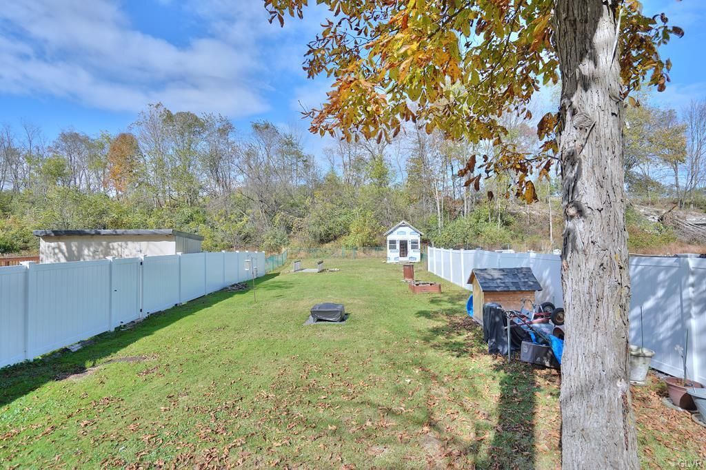 Fenced In Back Yard - 400 Pool Rd #8