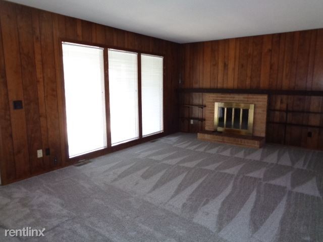 Building Photo - 2 br, 1 bath House - 9311 Almena Dr